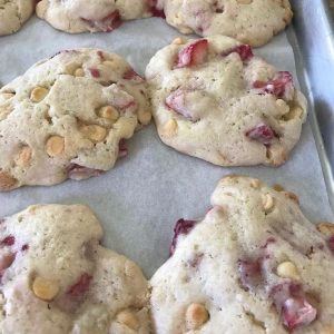 White fresh strawberry cream cheese cookies